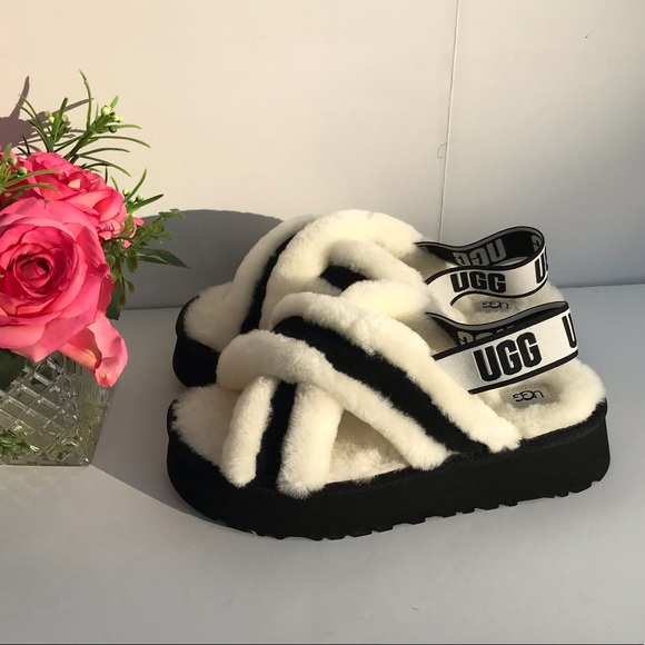 UGG Disco Cross Slide - Picture 5 of 12
